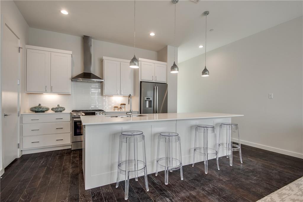 4620 Munger Avenue - Photo 1