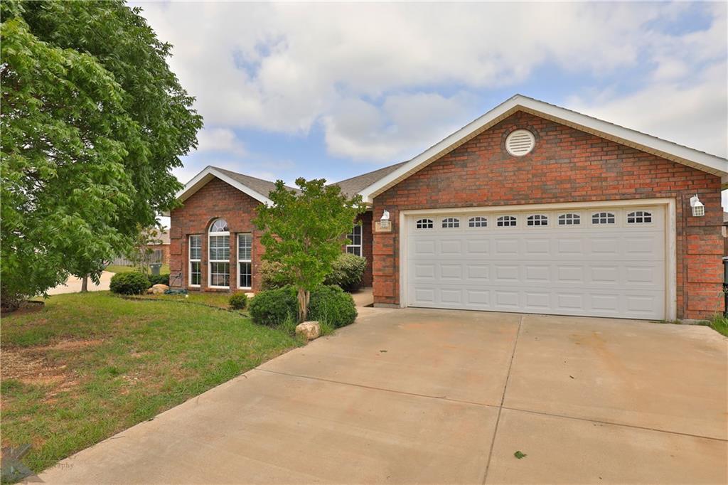202 Sugarberry Avenue - Photo 1