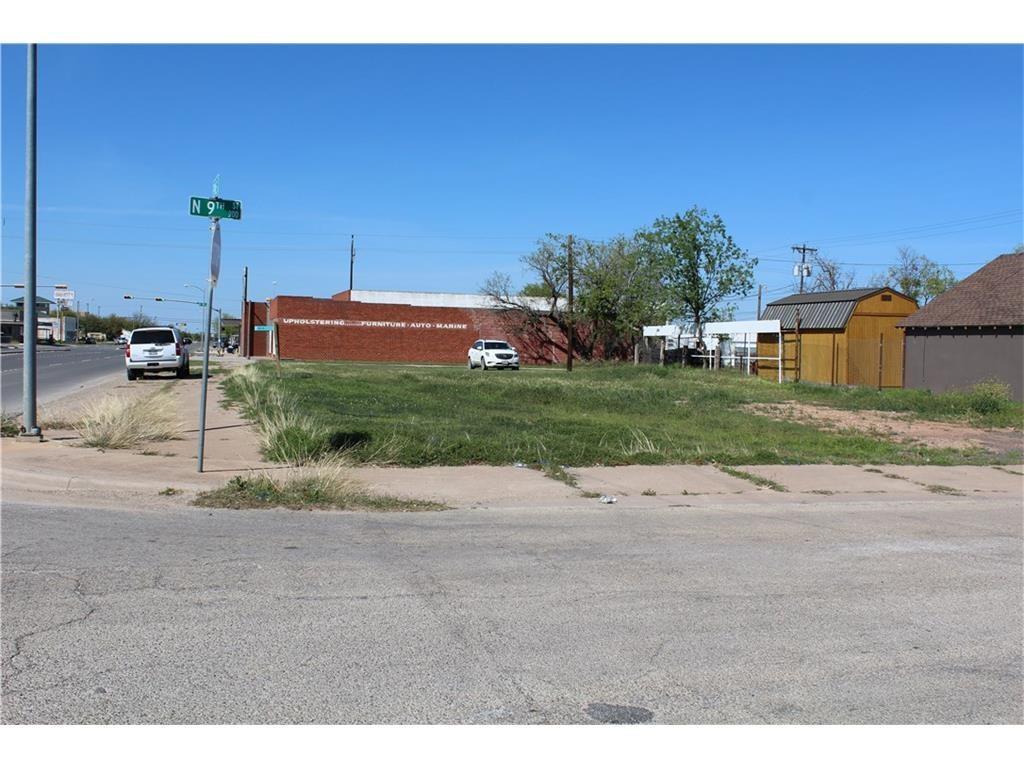 925 Pine Street - Photo 1