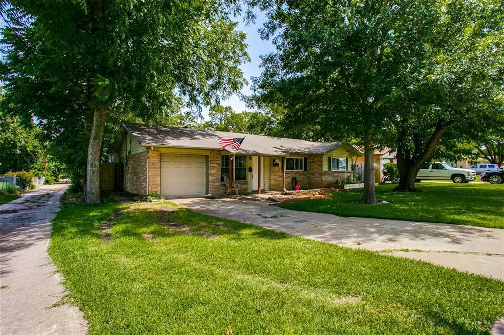 729 Oceanview Drive - Photo 1