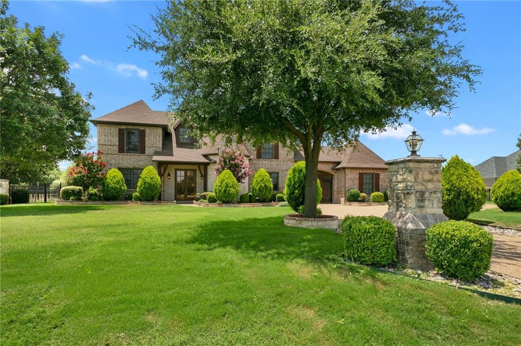 5213 Edgewater Court - Photo 1