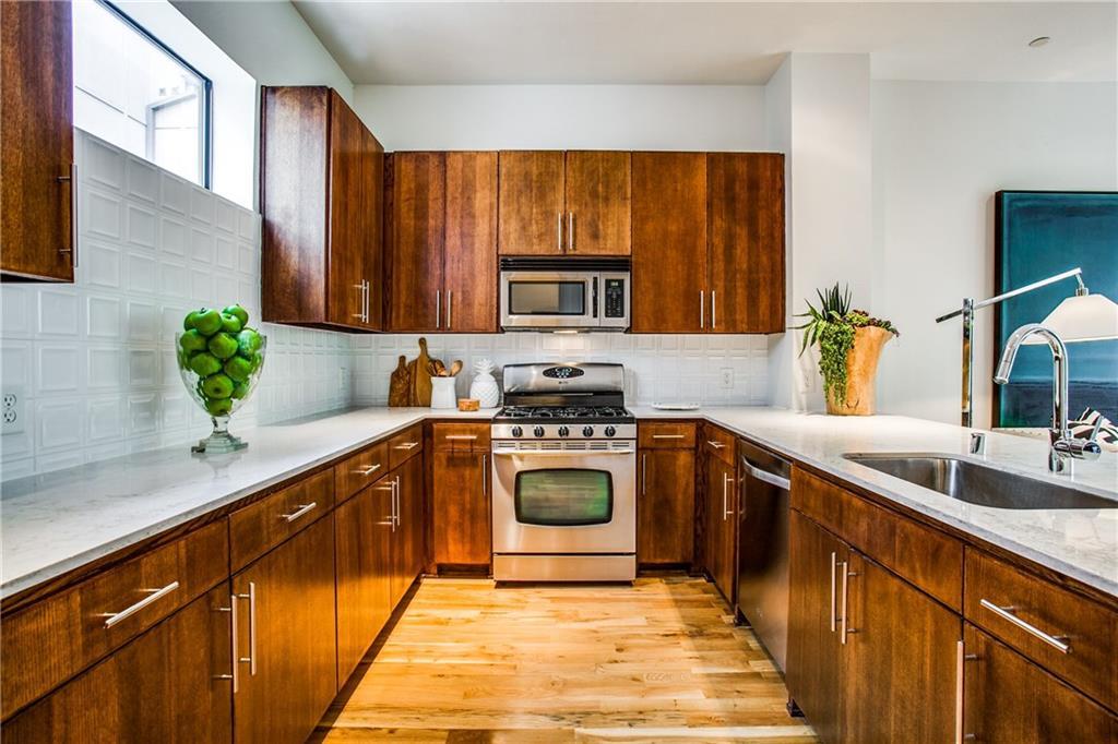 3930 Bowser - Photo 1