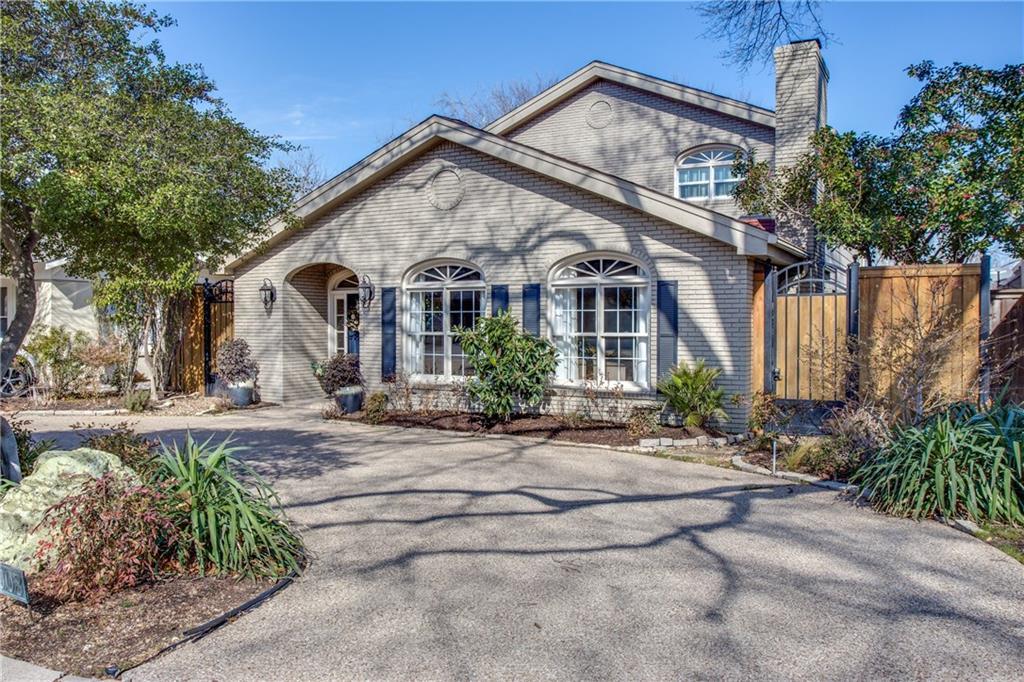 4008 Clarke Avenue - Photo 1