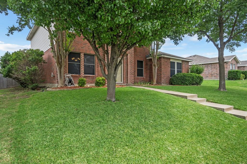 1544 Glenwick Drive - Photo 1