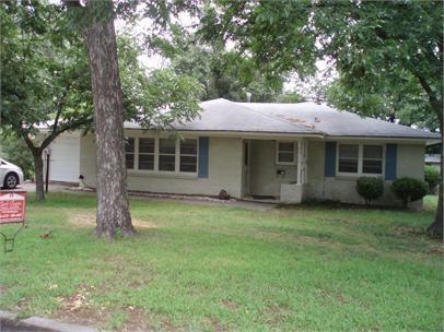 2504 Washington Street - Photo 1