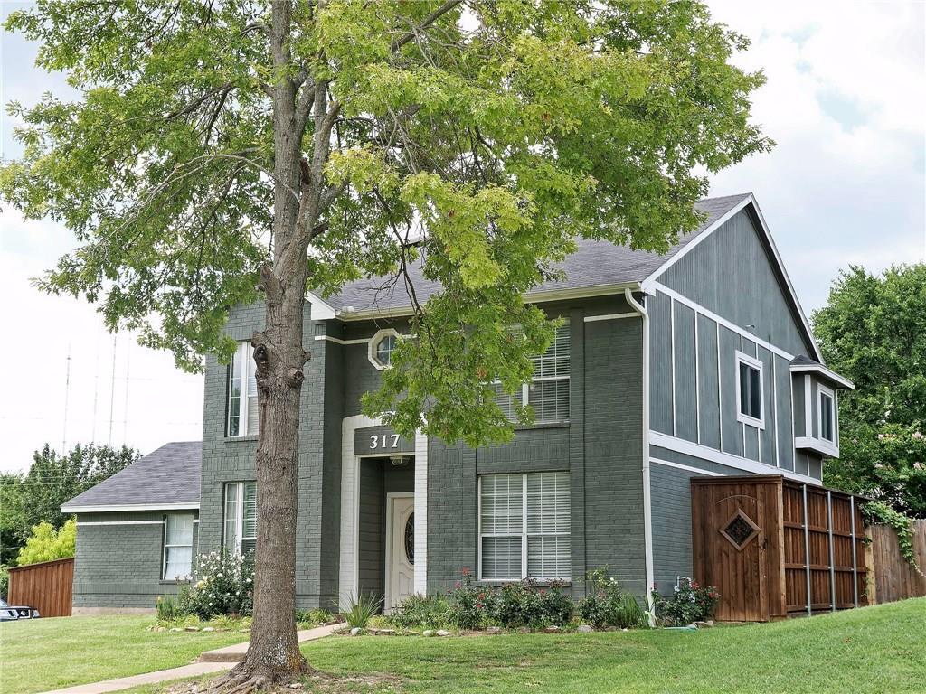 317 Meadowglen Drive - Photo 1