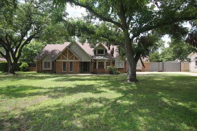 4524 Ivy Drive - Photo 1