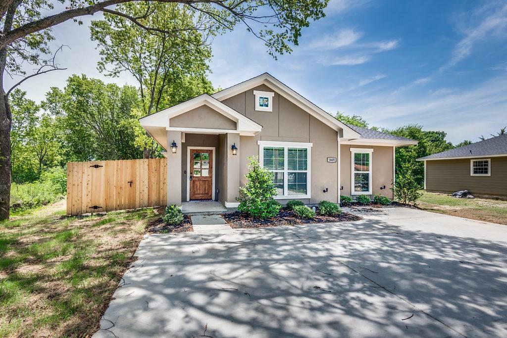1013 G W Jackson Avenue - Photo 1