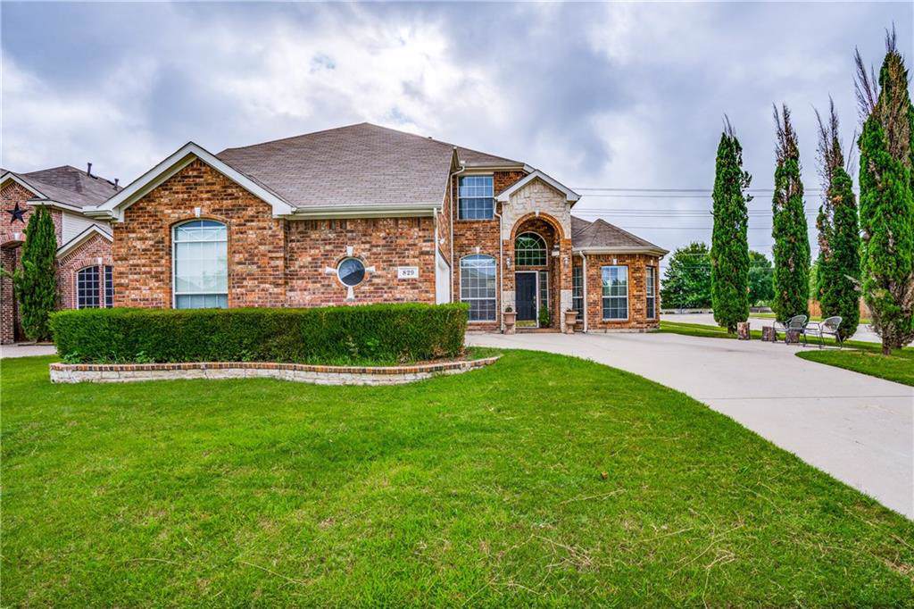 829 Redbud Drive - Photo 1