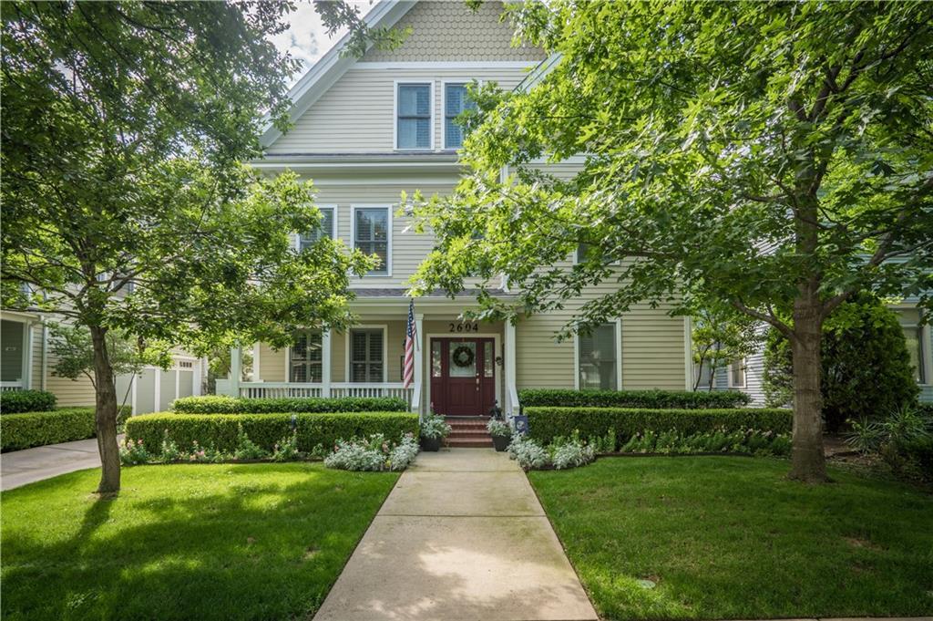 2604 Thomas Avenue - Photo 1