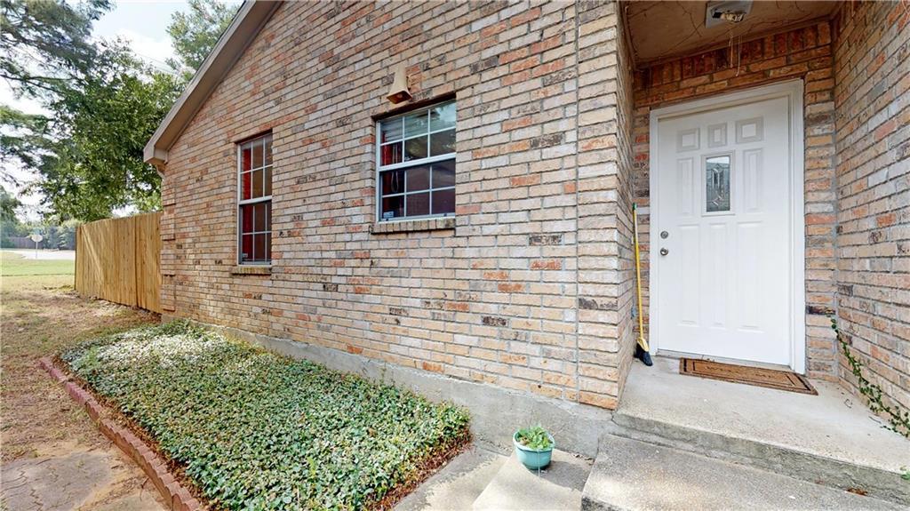 304 Fielder Road - Photo 1