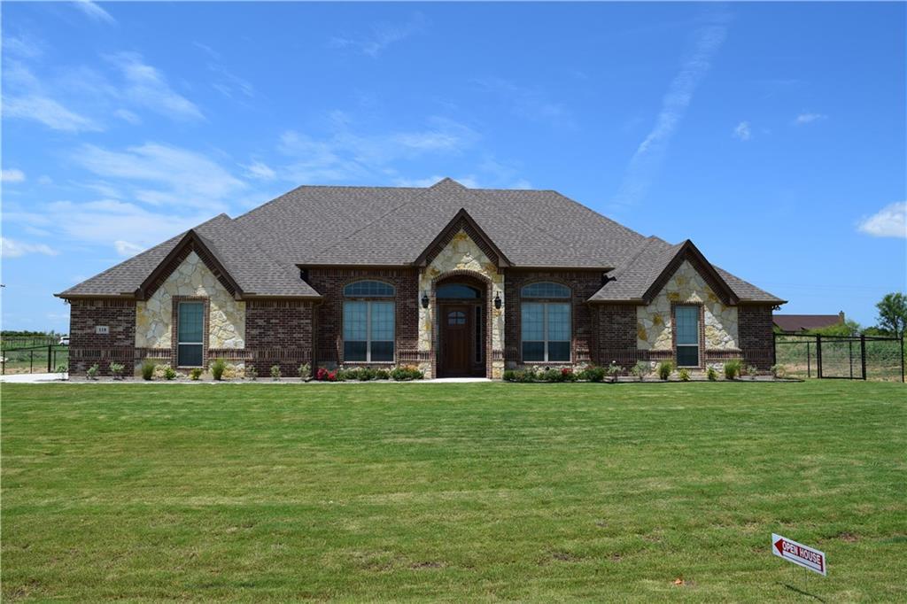 118 Esther Court - Photo 1