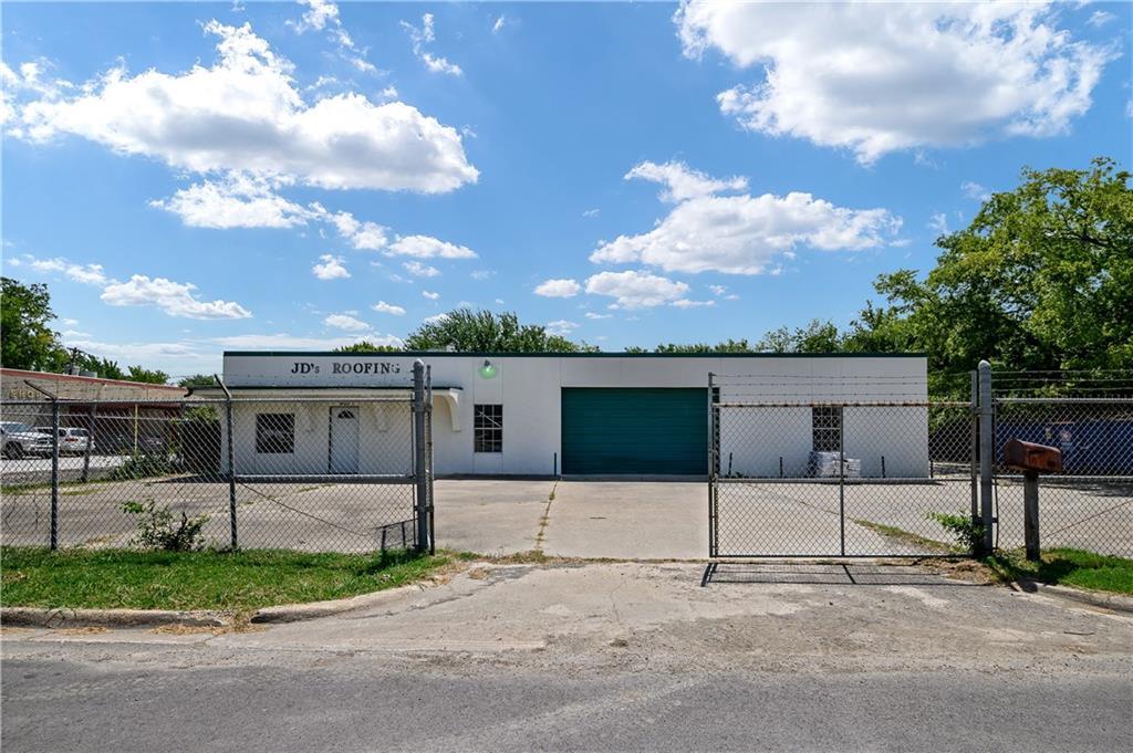 903 Davy Crockett Street - Photo 1