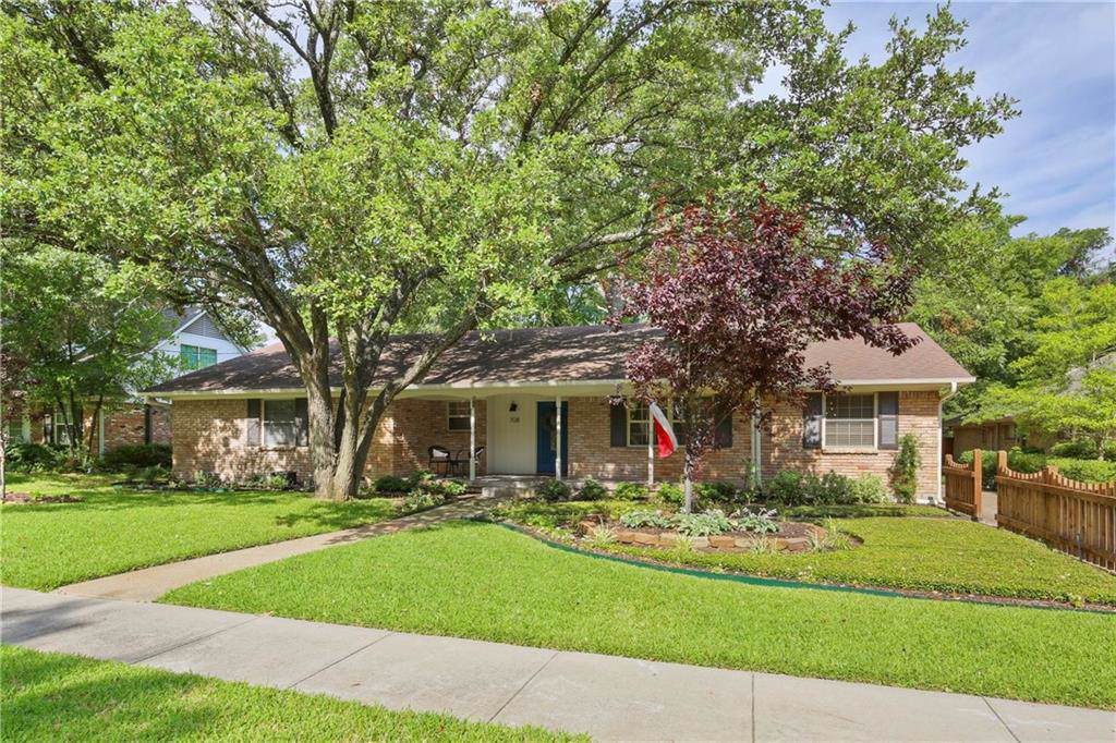708 Laguna Drive - Photo 1