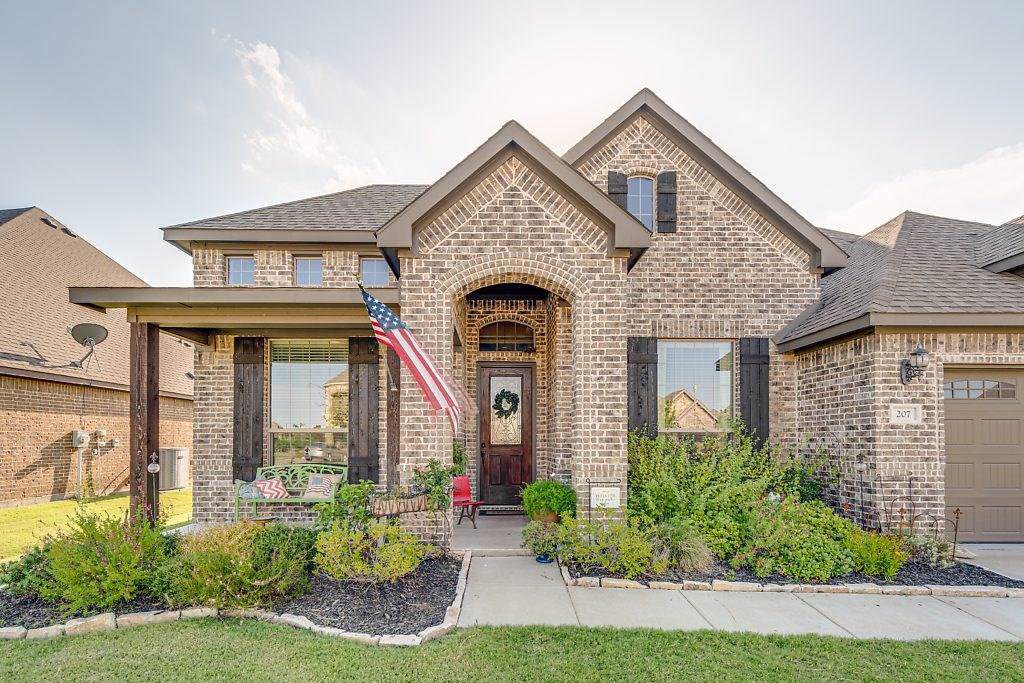 207 Stardust Trail - Photo 1