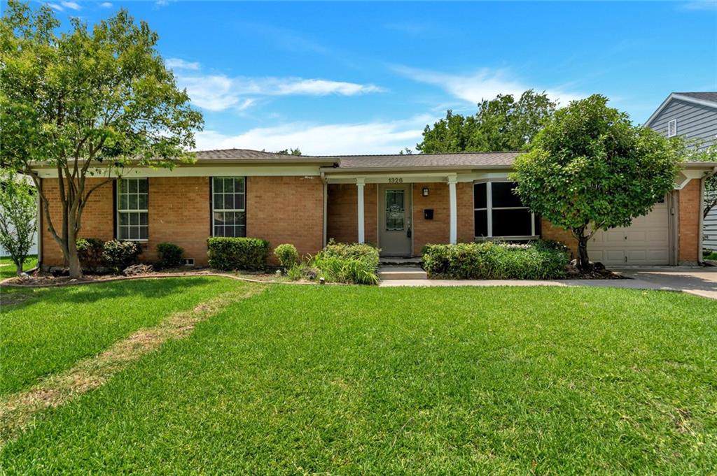 1326 Pine Street - Photo 1
