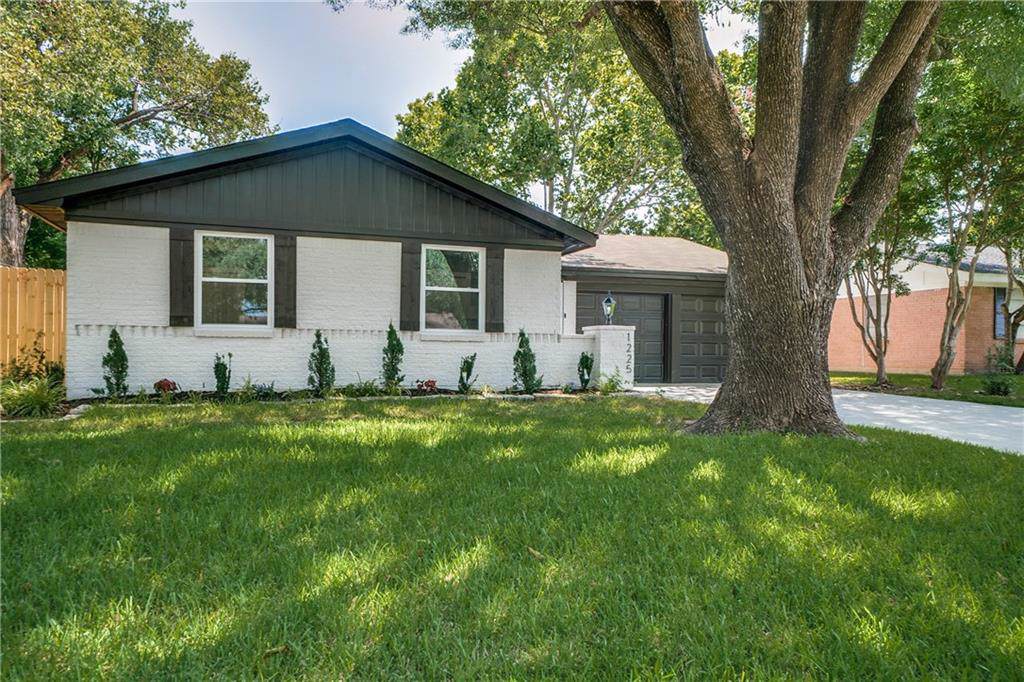 1225 Cloverdale Drive - Photo 1