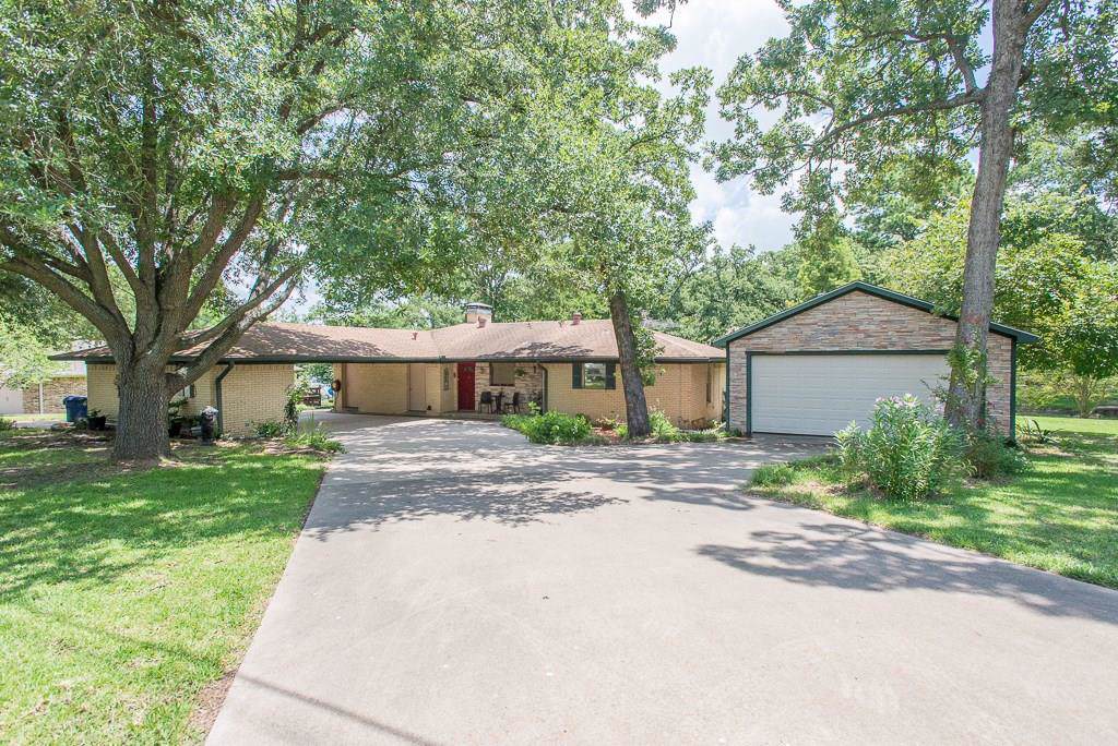 11 Bayside Drive - Photo 1