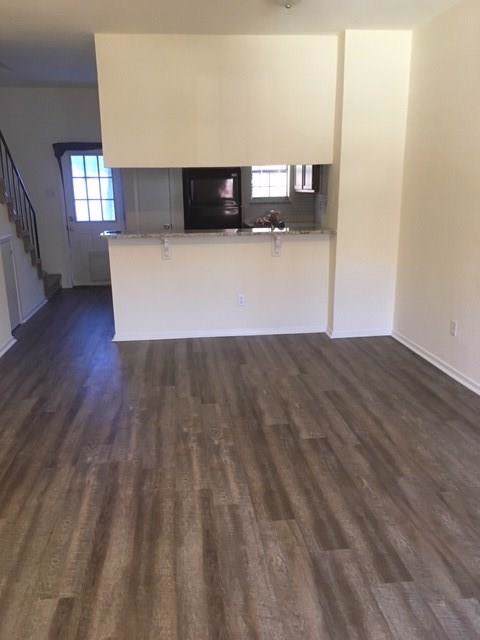 218 Samuel Boulevard - Photo 1