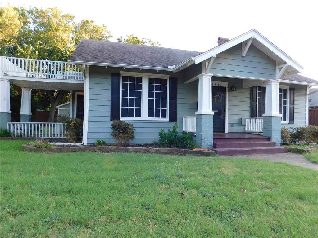 1207 Ross Street - Photo 1