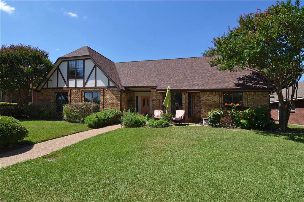 2559 Blackberry Drive - Photo 1