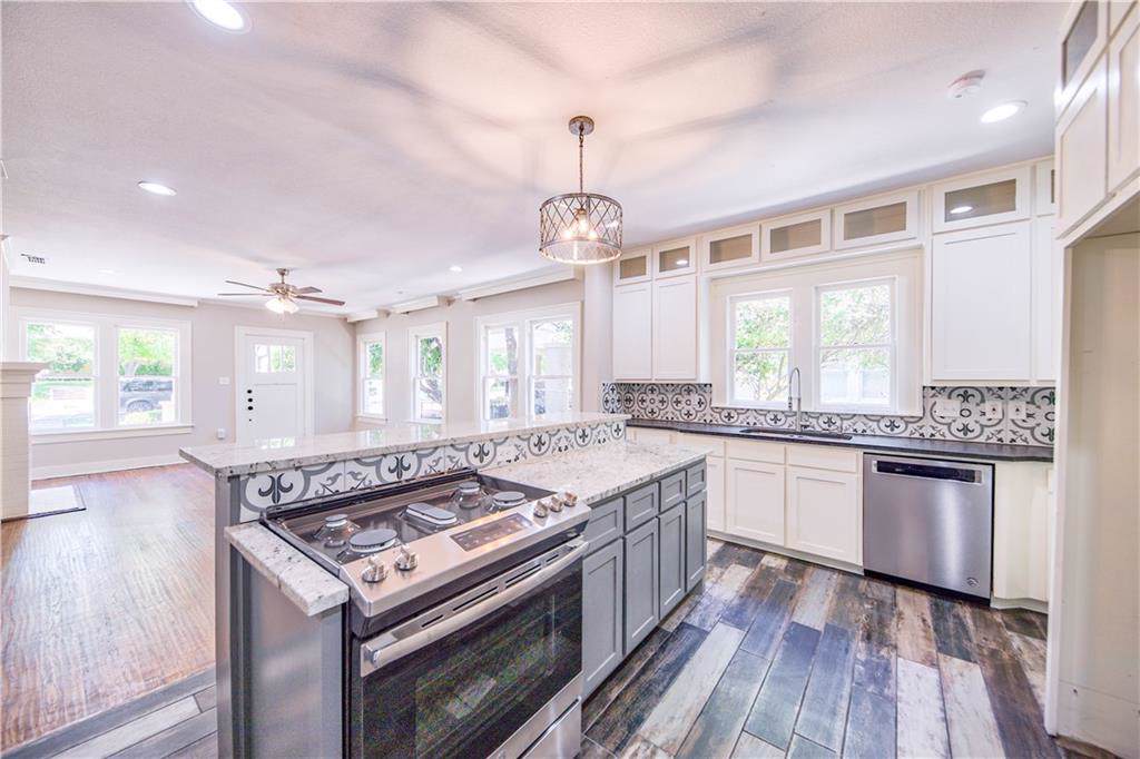 2021 Ashland Avenue - Photo 1