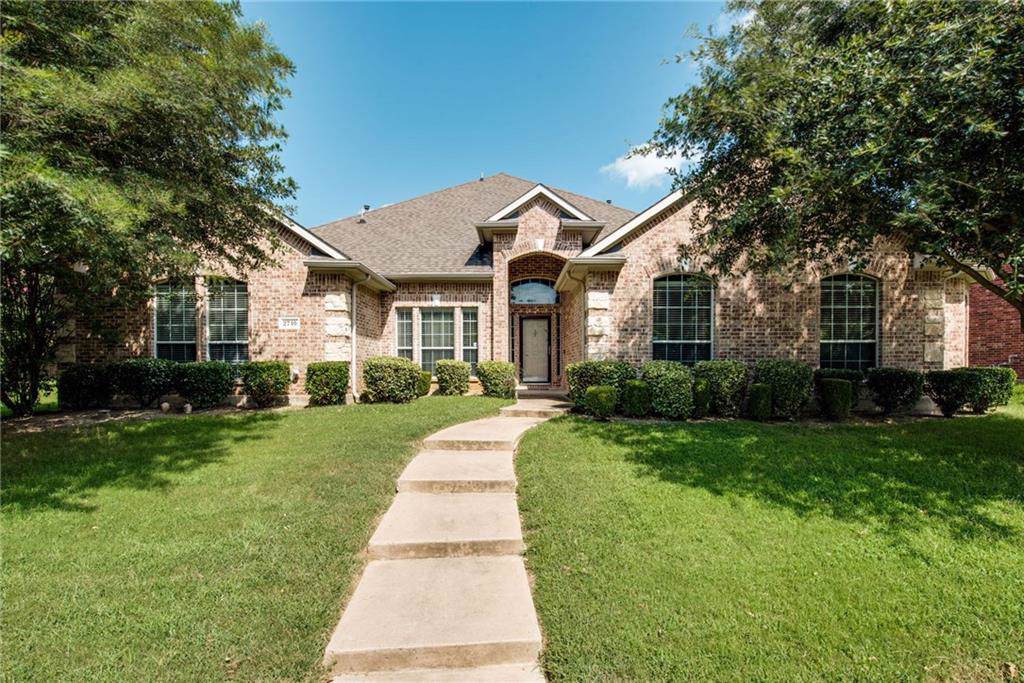 2710 Hawthorn - Photo 1