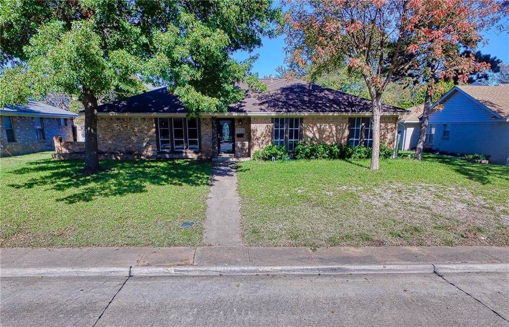 2717 Leta Mae Circle - Photo 1
