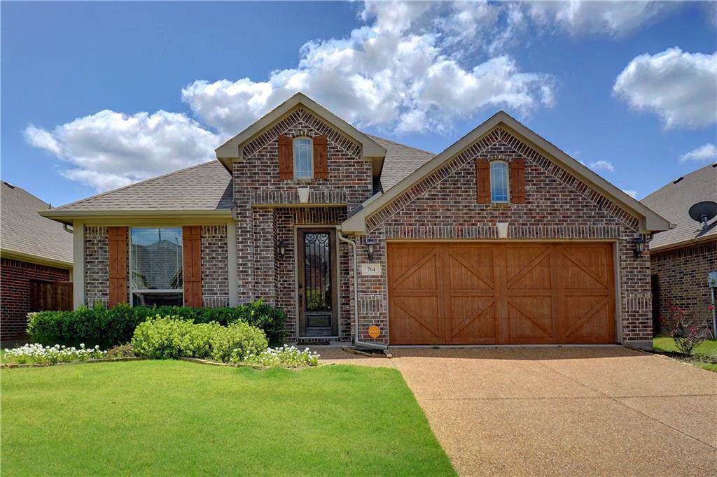 704 Lighthouse Lane - Photo 1