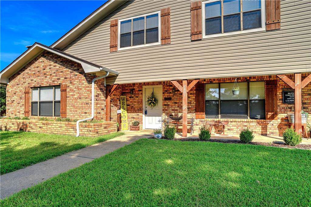2801 Pyramid Circle - Photo 1