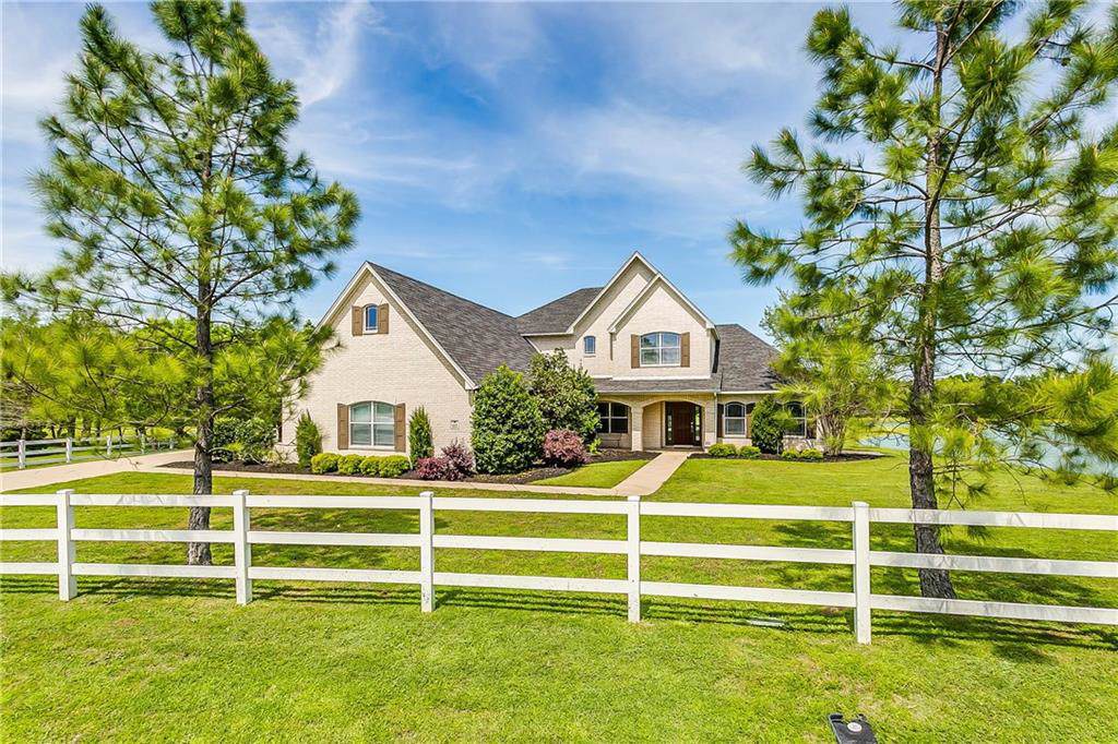 112 Ranchway Drive - Photo 1