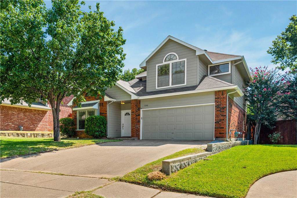 1202 Winslow Lane - Photo 1