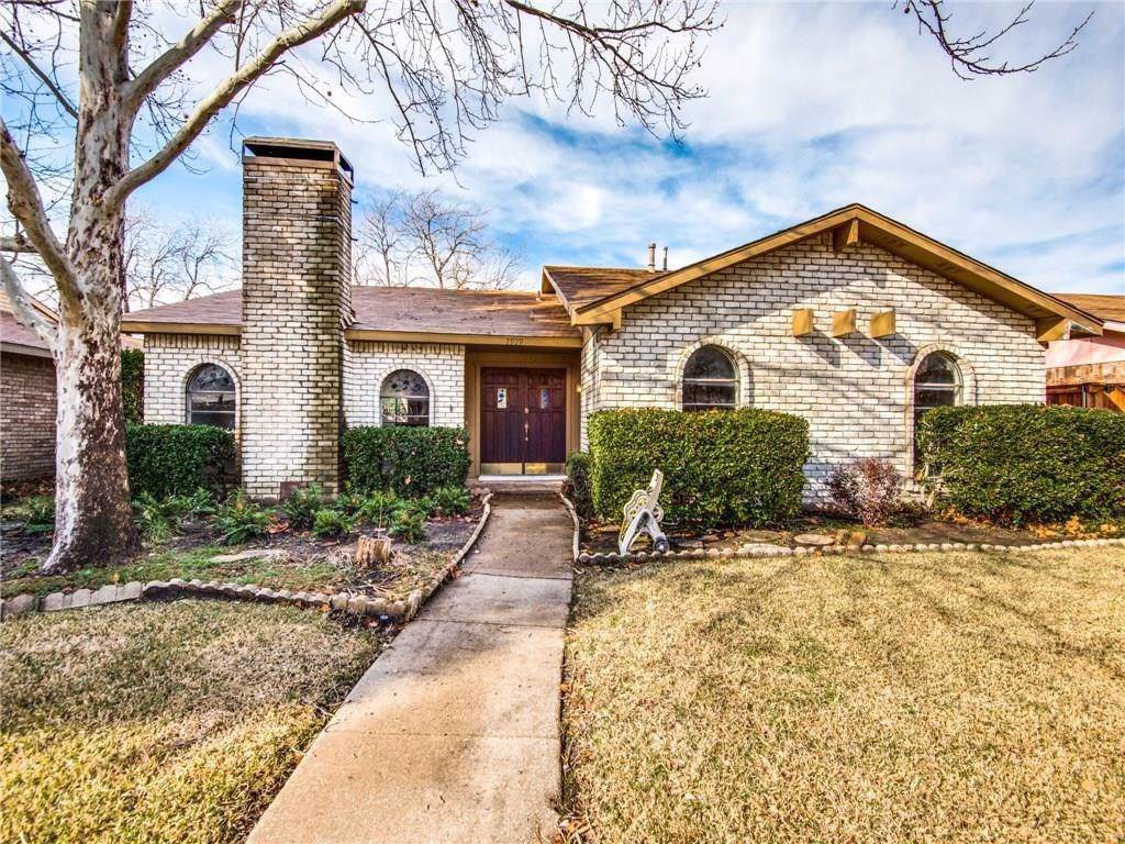 2929 Winterberry Drive - Photo 1