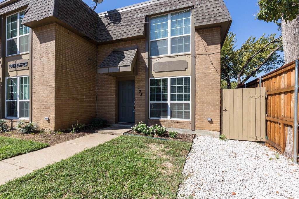 411 Dooley Street - Photo 1