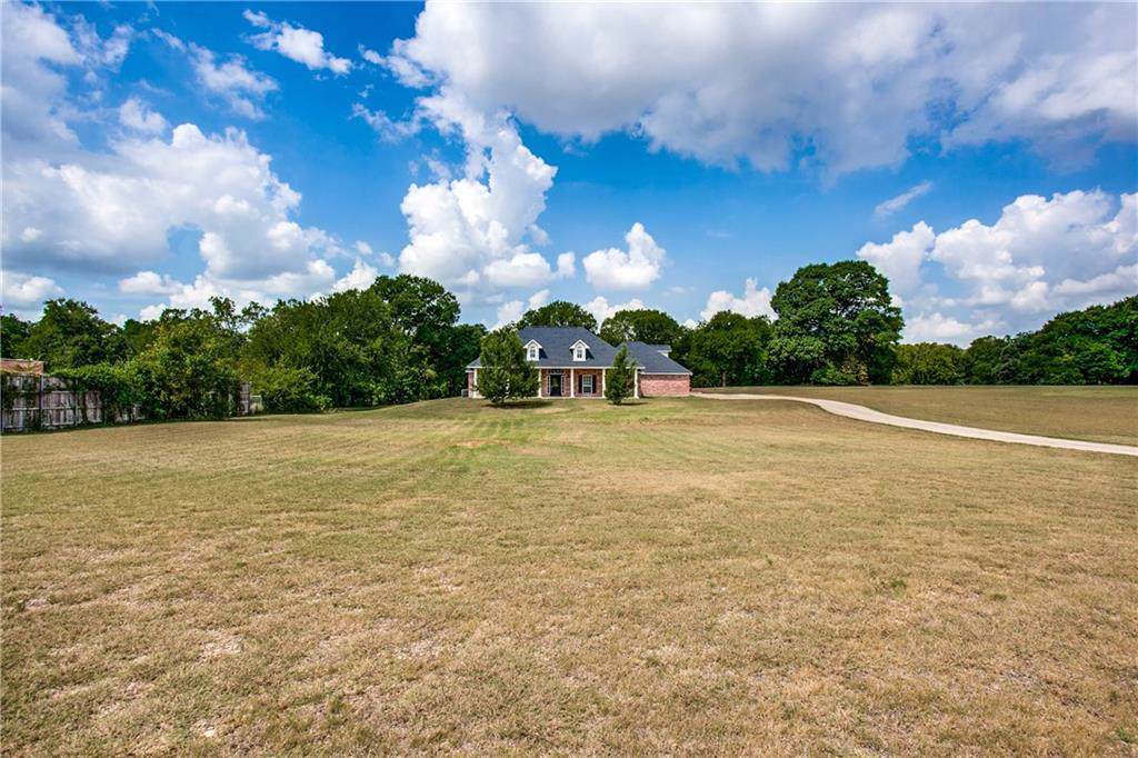 671 Clinton Lane - Photo 1