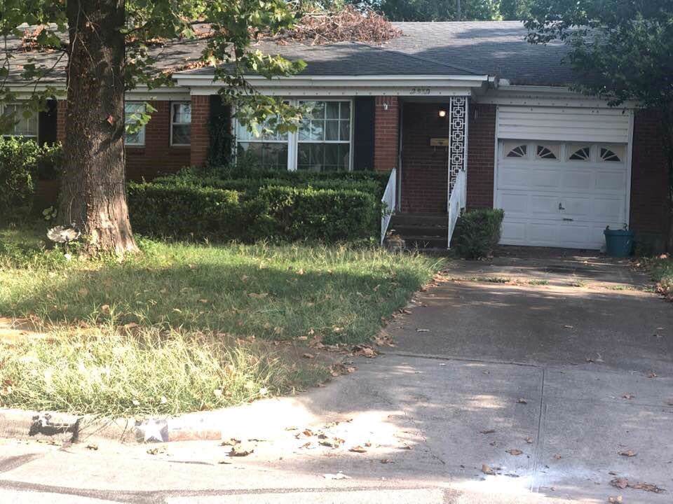 2830 Lockhart Avenue - Photo 1