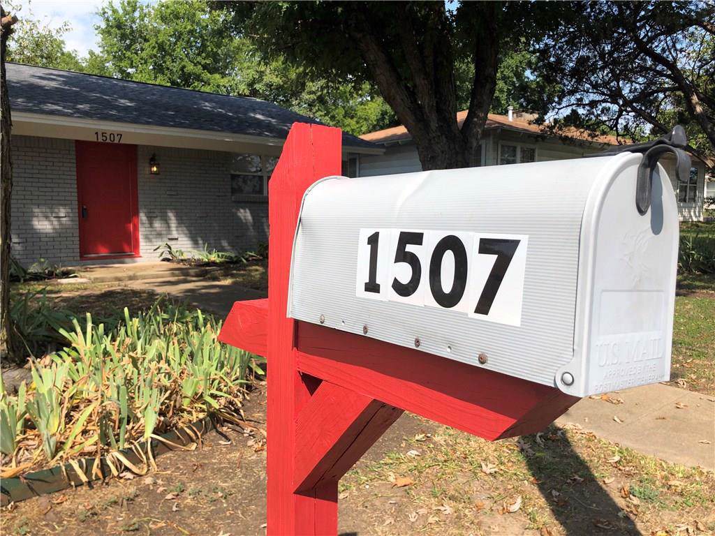 1507 Granbury Street - Photo 1