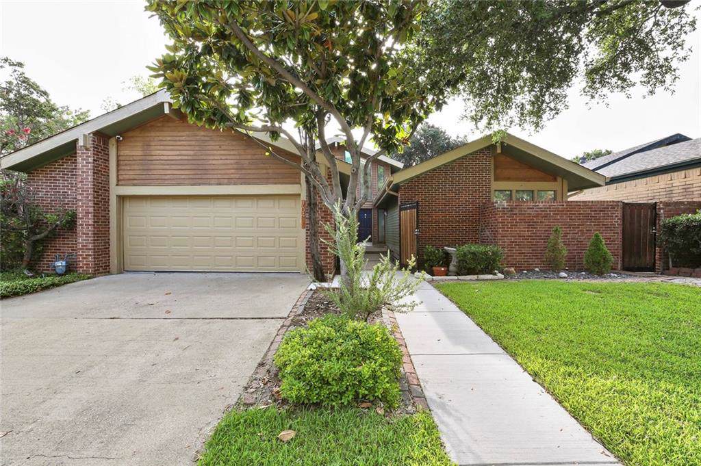704 Sam Hill Street - Photo 1