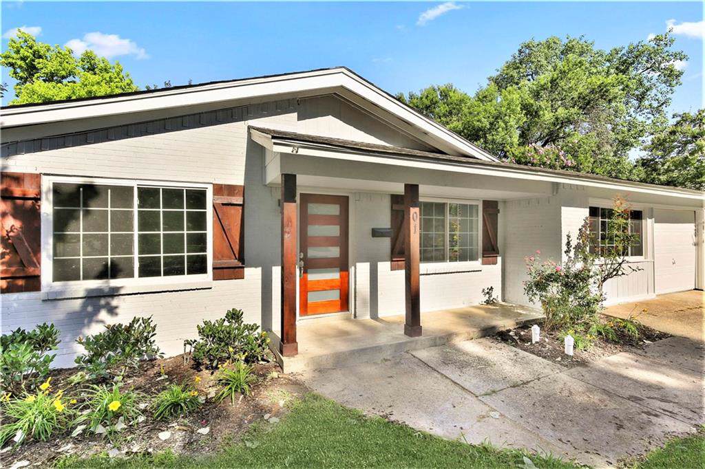 301 Cottonwood Drive - Photo 1