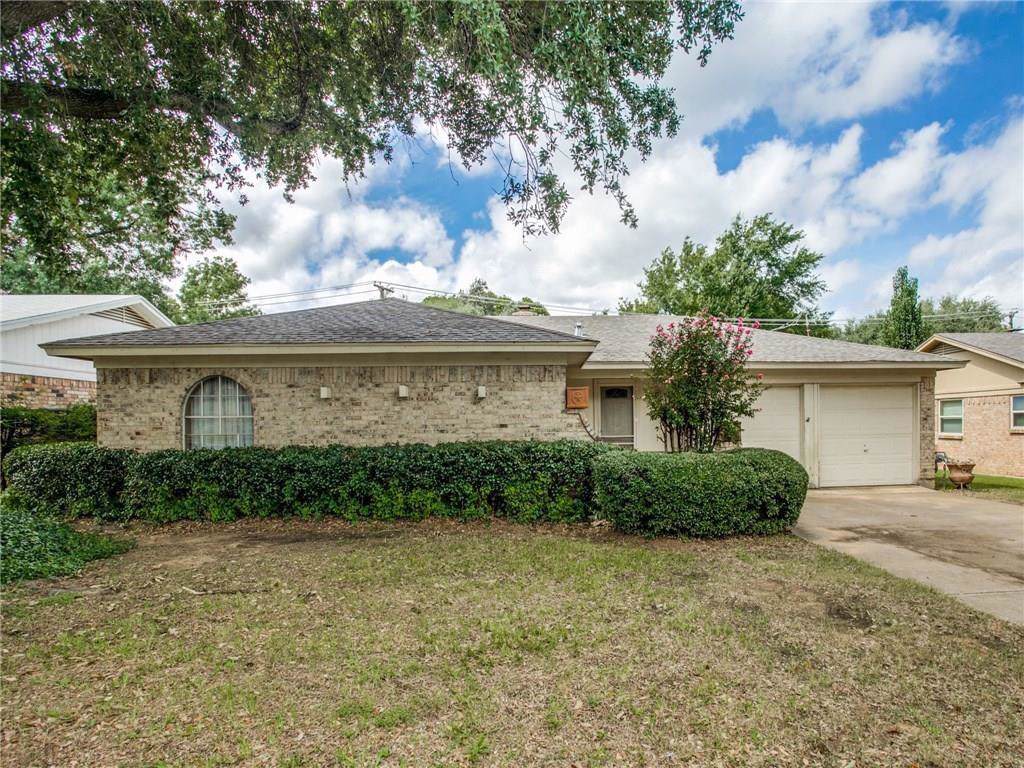1916 Victoria Drive - Photo 1