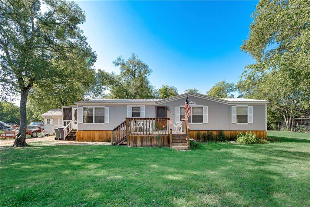 314 8th Street - Photo 1