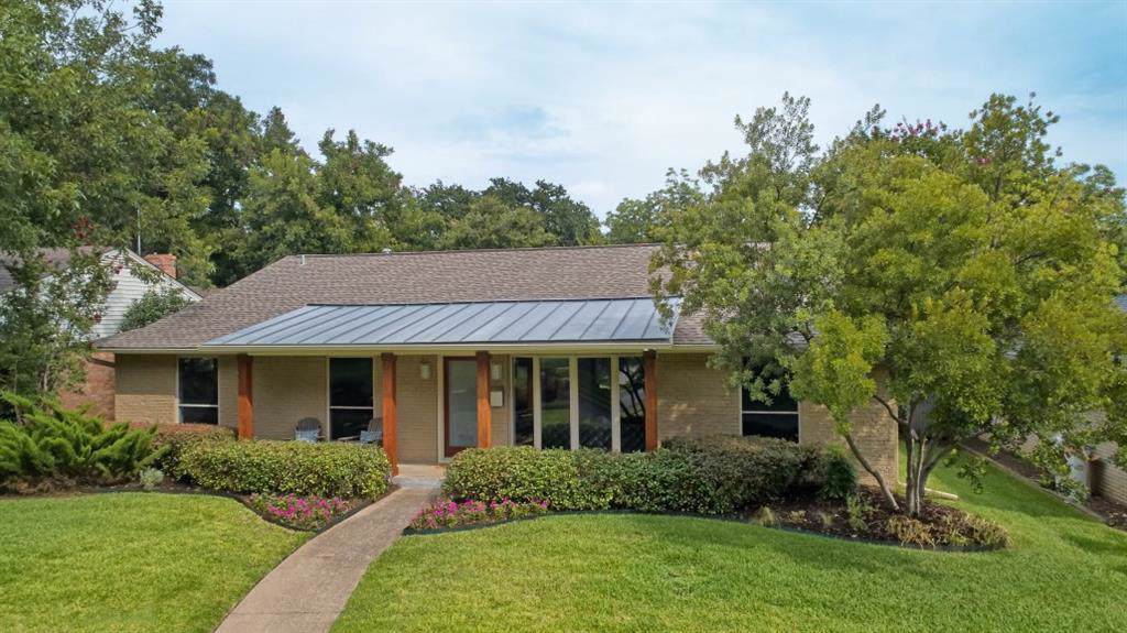 7034 Chantilly Lane - Photo 1