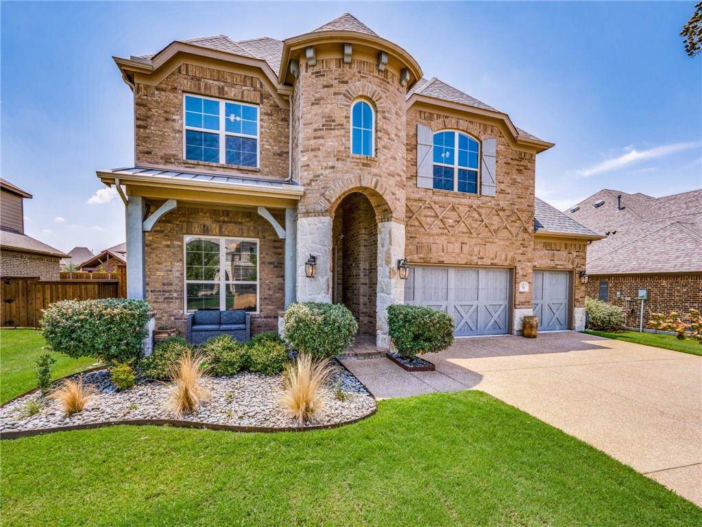 711 Hampshire Court - Photo 1