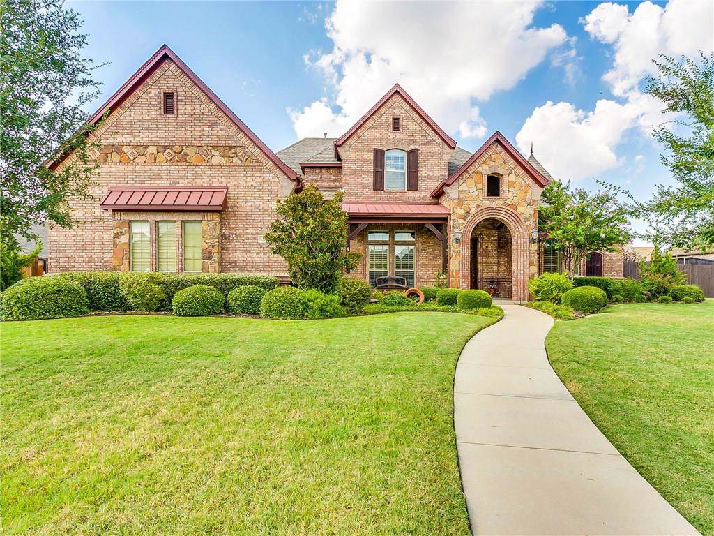 302 Cactus Drive - Photo 1