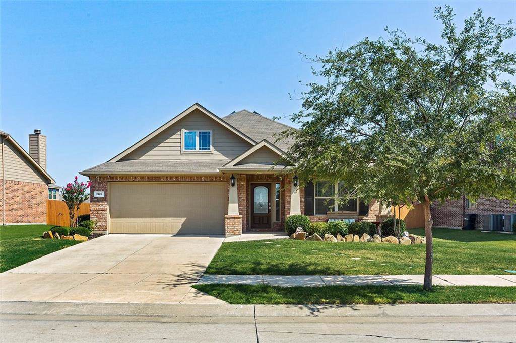 1325 Palestine Drive - Photo 1