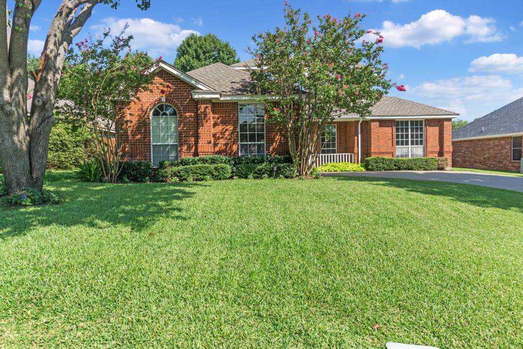 1517 New Haven Drive - Photo 1