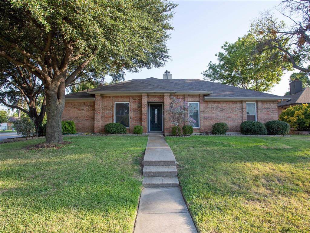 1701 Mayflower Drive - Photo 1