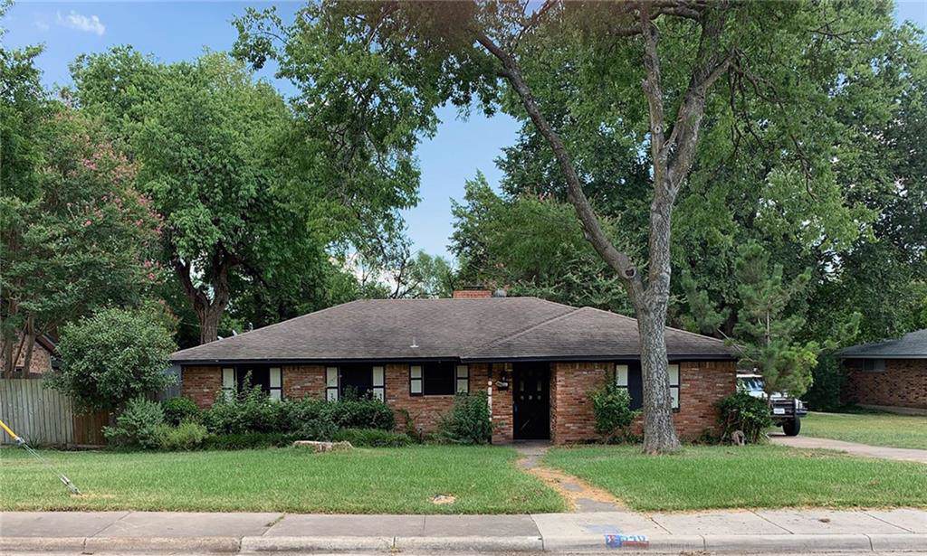 540 Rockcreek Drive - Photo 1