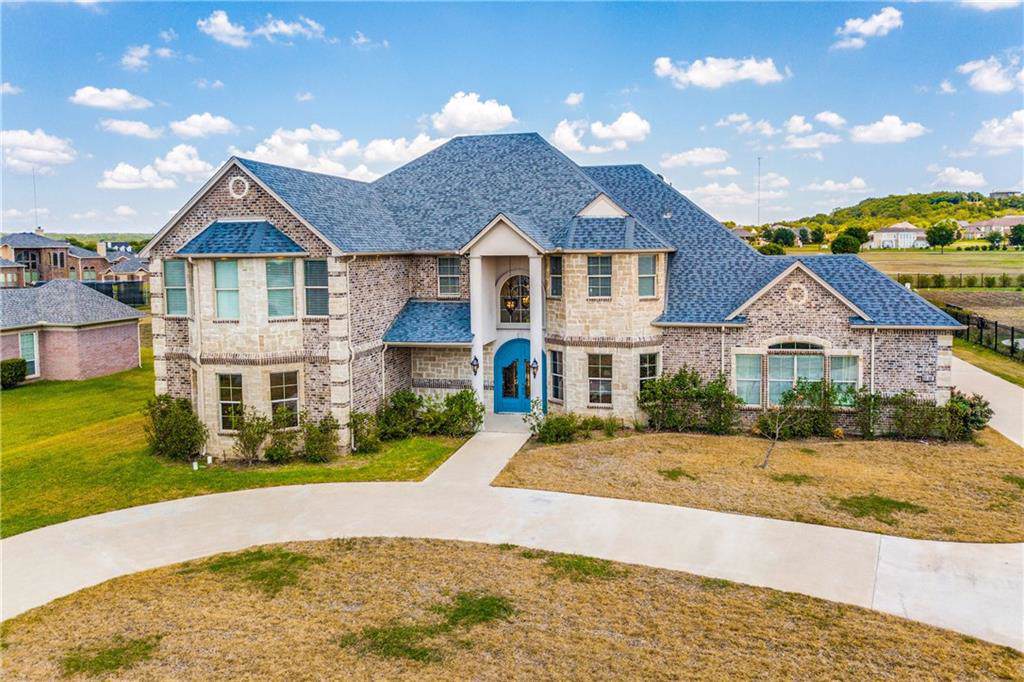 2112 Becky Lane - Photo 1