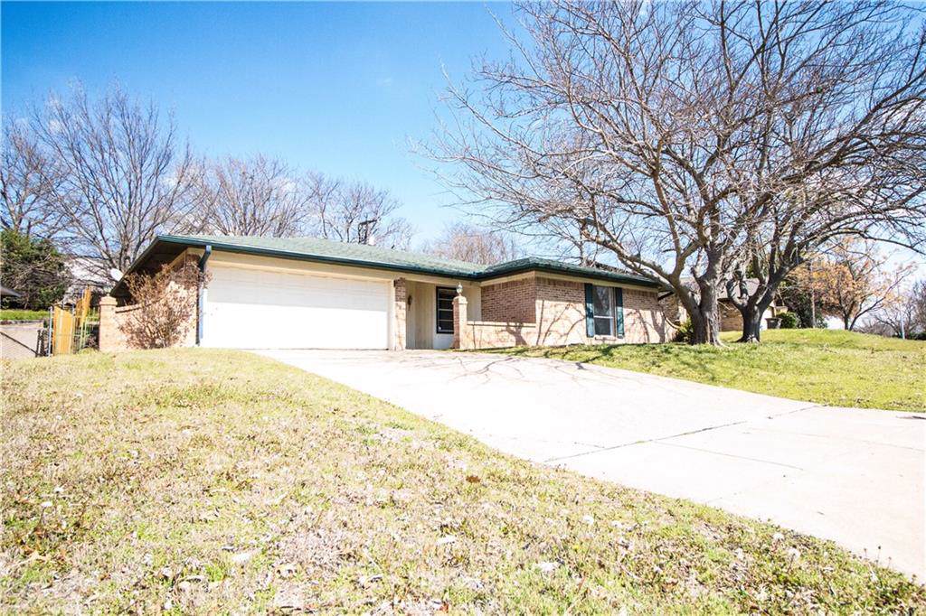 2913 Elsinor Drive - Photo 1